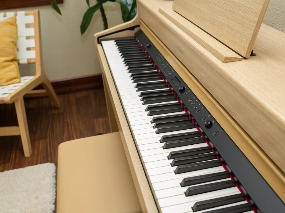 Hình ảnh chi tiết ROLAND HP-702 LO góc chụp 7