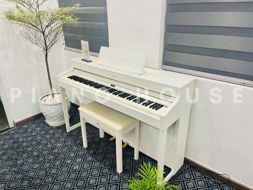 ROLAND HP-702 WH - Đánh giá chi tiết tại Piano House