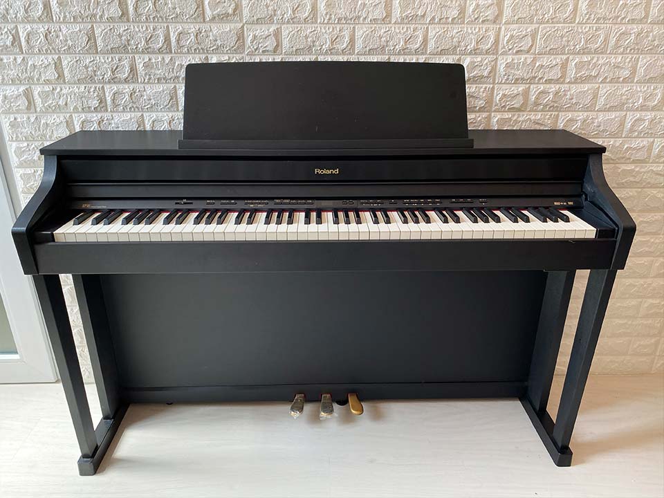 Hình ảnh chi tiết ROLAND HP-505 SB góc chụp 2
