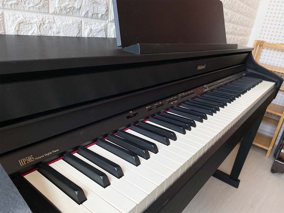 Chi tiết đàn ROLAND HP-505 SB - Hình 4