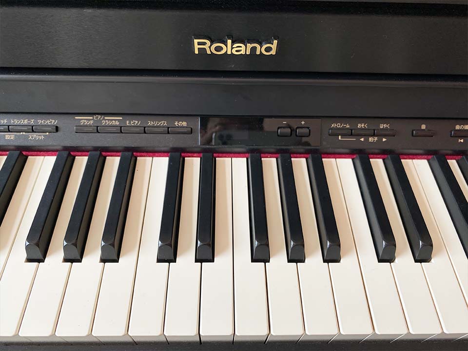 Cận cảnh ROLAND HP-505 SB tại Piano House
