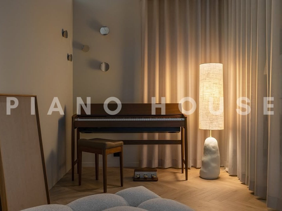 ROLAND KF-10 WN Walnut - Đánh giá chi tiết tại Piano House