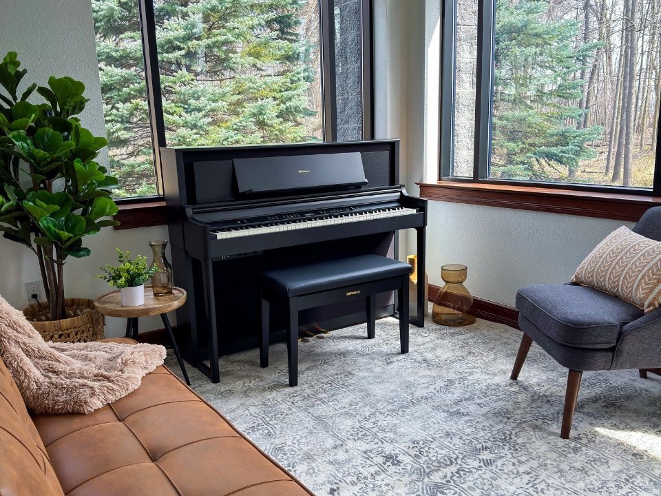 ROLAND LX-706 CB - Đánh giá chi tiết tại Piano House