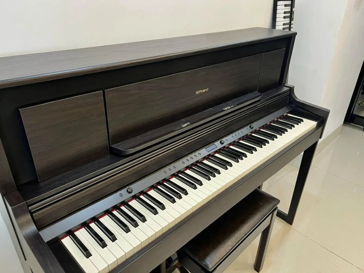 ROLAND LX-706 GPKR - Ảnh thực tế 8