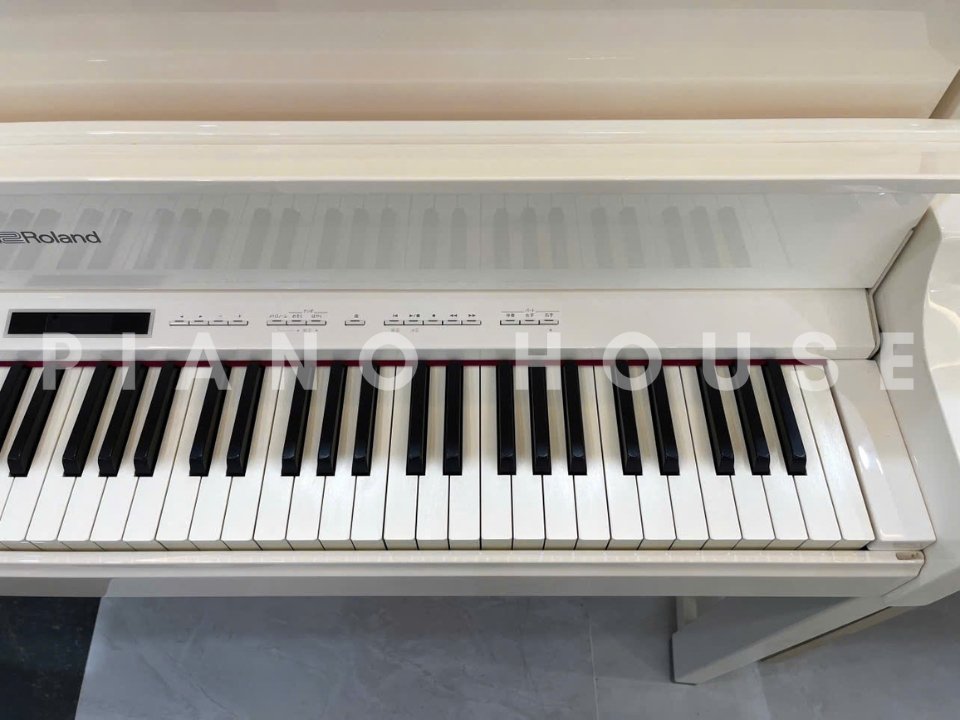 Cận cảnh ROLAND LX-17 WH tại Piano House