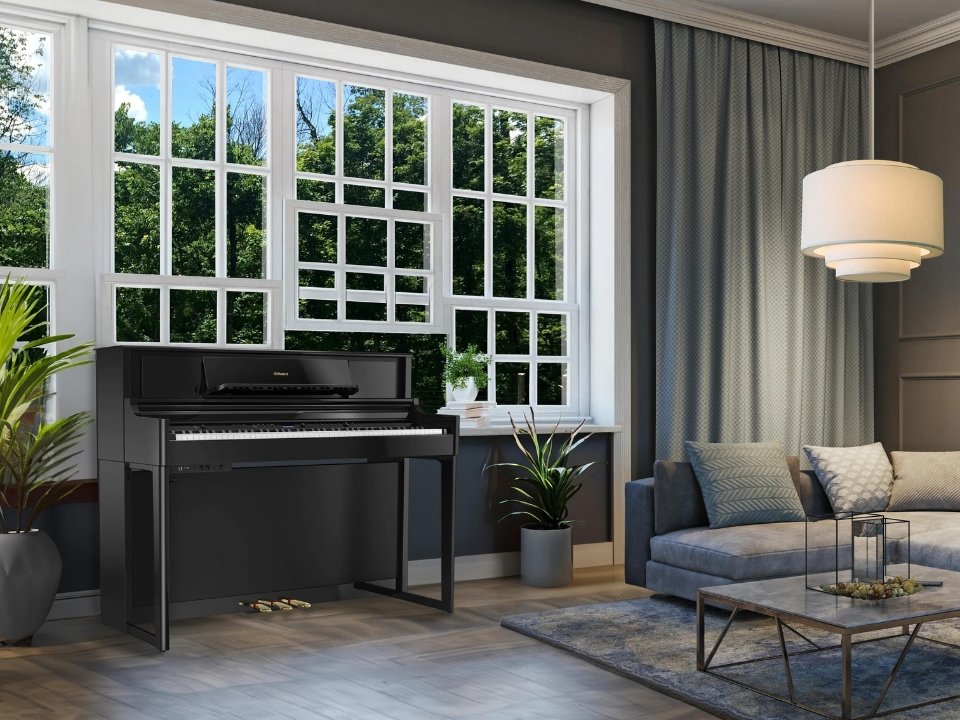 ROLAND LX-705 PE - Ảnh thực tế 8