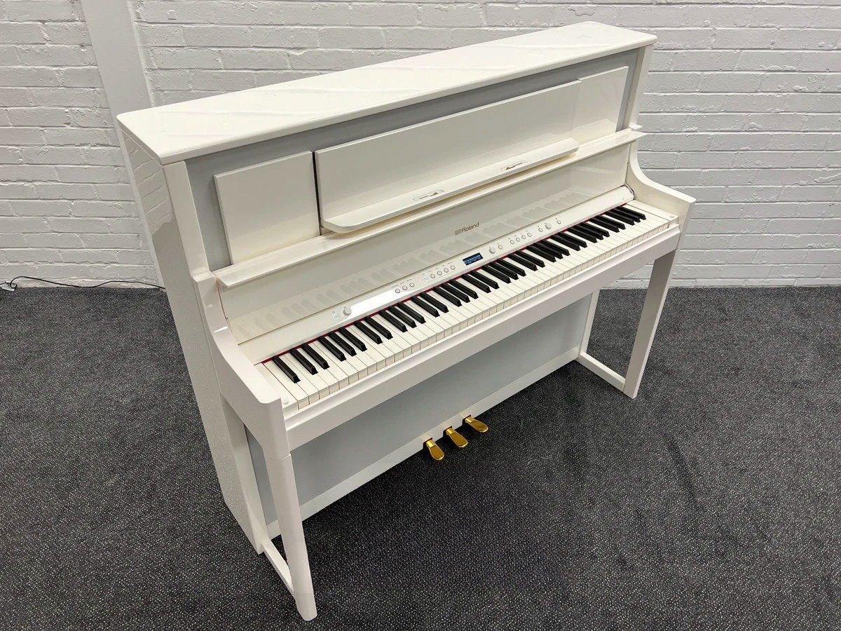 ROLAND LX-708 PW (New) - Đánh giá chi tiết tại Piano House