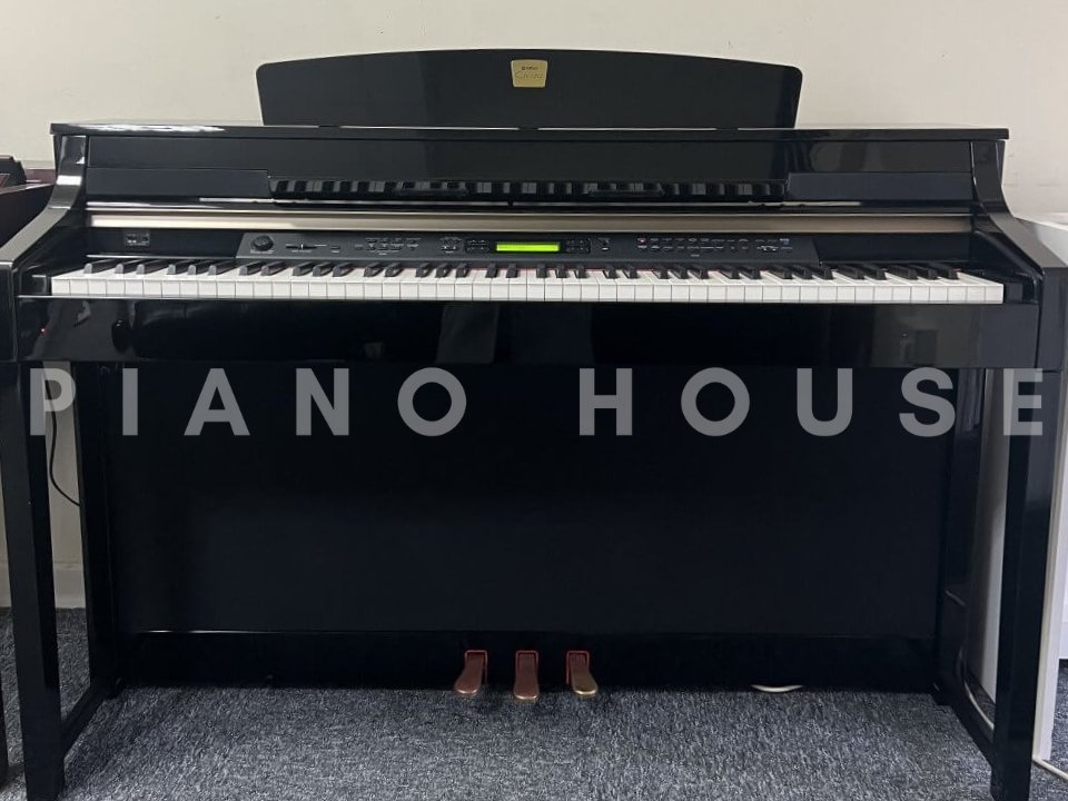 YAMAHA CLP-380 PE - Ảnh thực tế 3