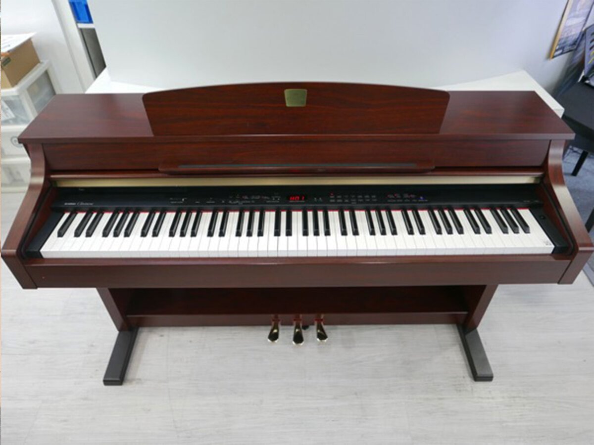 Bàn phím GH3 của đàn YAMAHA CLP-330 M với cơ chế phím nặng graded hammer