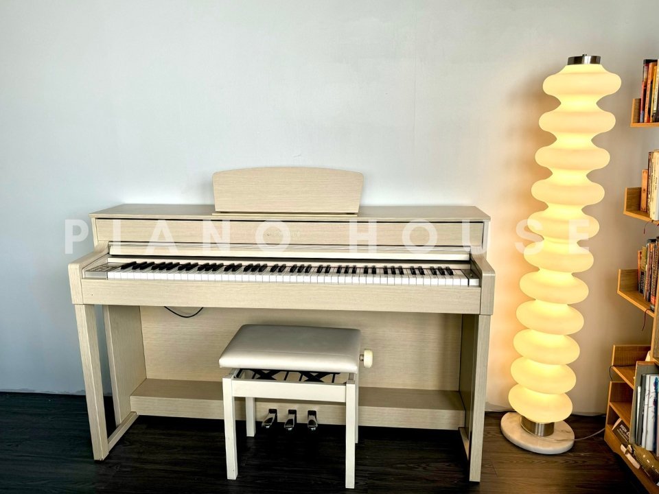 Cận cảnh YAMAHA CLP-535 WA tại Piano House