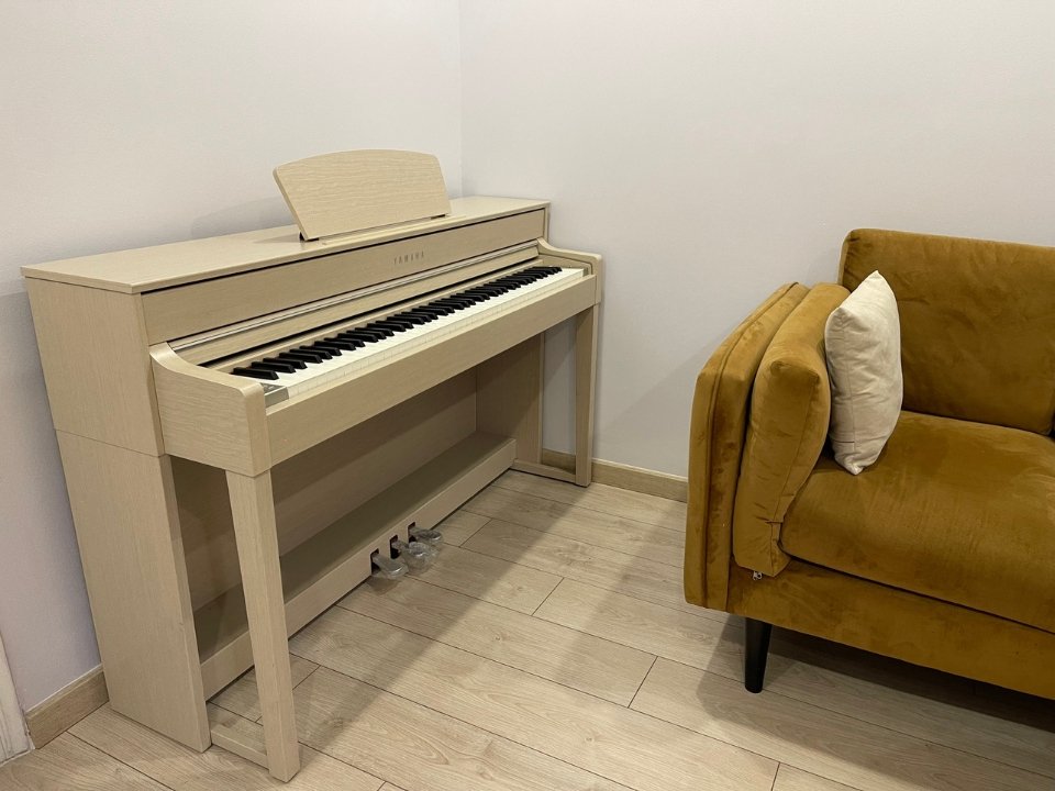 YAMAHA CLP-535 WA - Ảnh thực tế 3