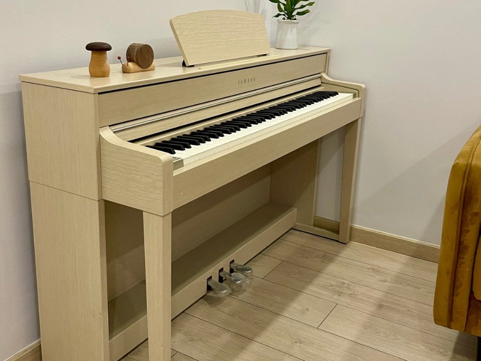 Hình ảnh chi tiết YAMAHA CLP-535 WA góc chụp 2