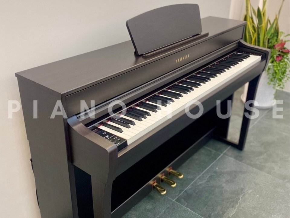 YAMAHA CLP-735 R (USED) - Ảnh thực tế 3