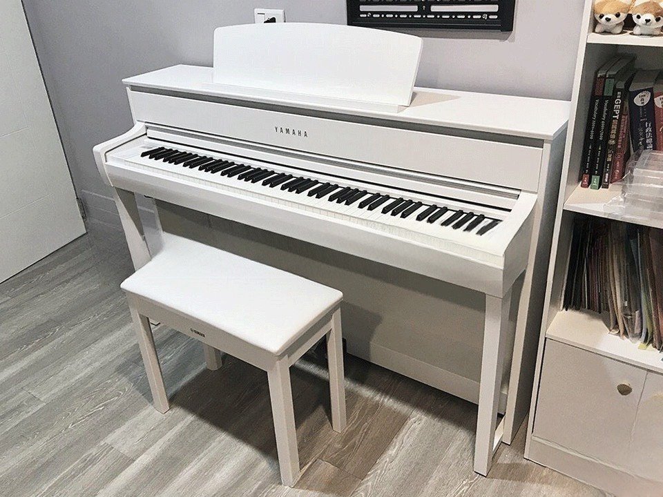 Hình ảnh chi tiết YAMAHA CLP-775 WH góc chụp 2