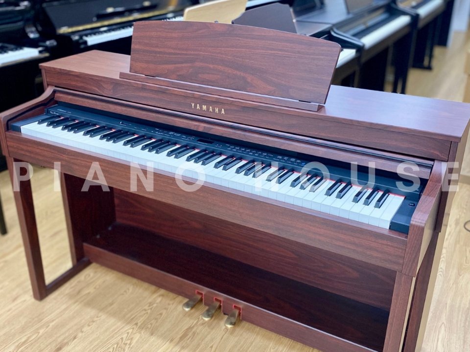 YAMAHA CLP-440 M - Ảnh thực tế 3