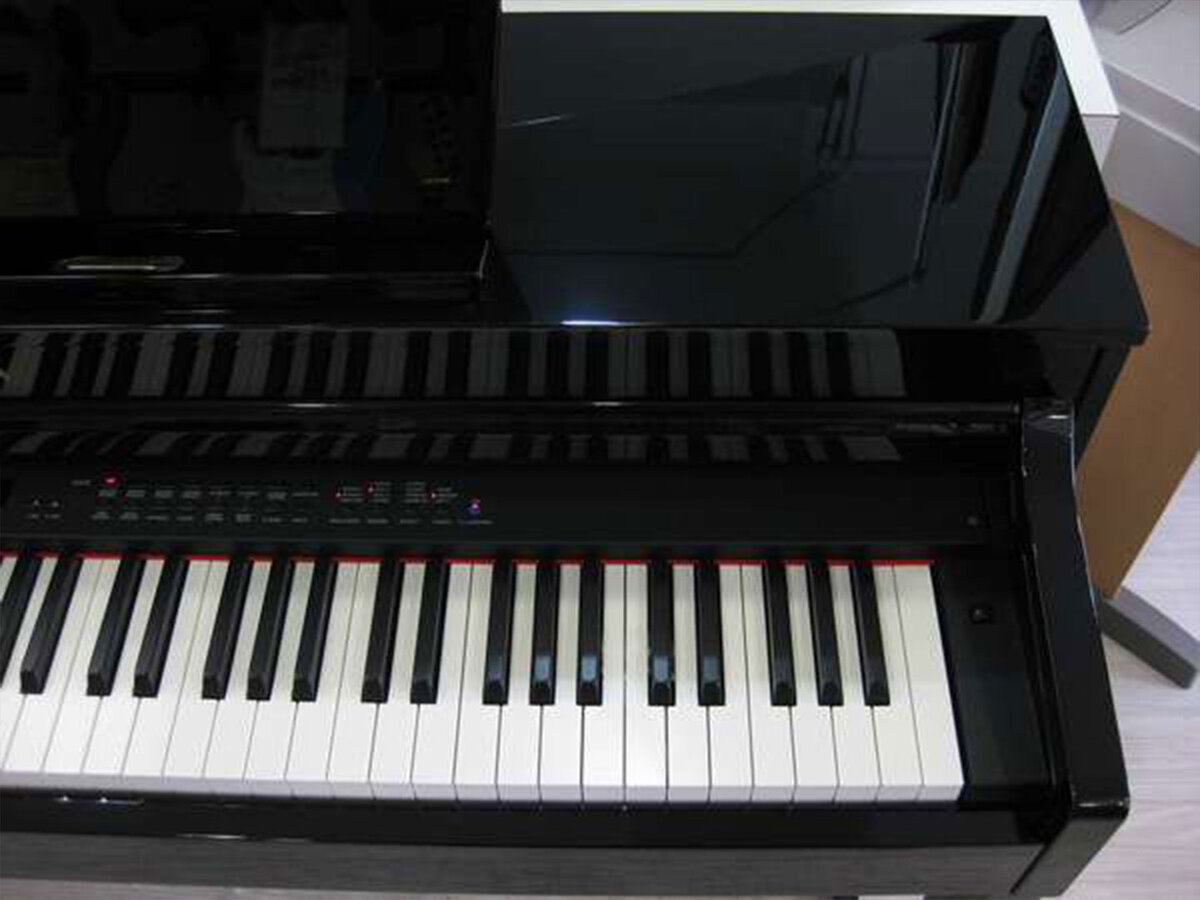 YAMAHA CLP-480 R - Ảnh thực tế 3