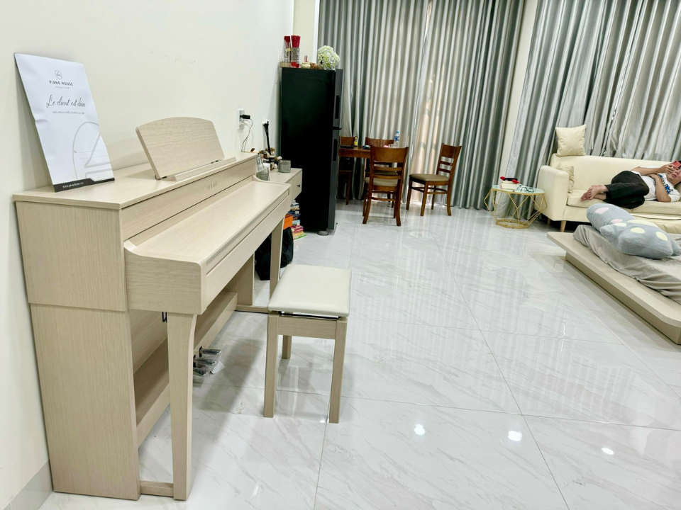 Cận cảnh YAMAHA CLP-645 WA tại Piano House