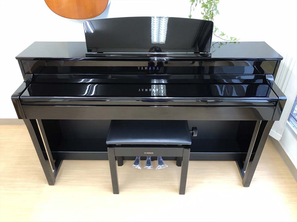 Hình ảnh chi tiết YAMAHA CLP-645 PE góc chụp 2