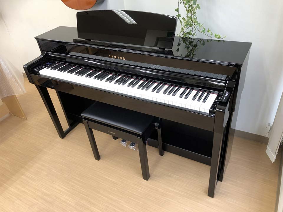 YAMAHA CLP-645 PE - Ảnh thực tế 3