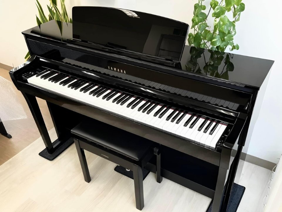 Chi tiết đàn YAMAHA CLP-675 PE - Hình 4