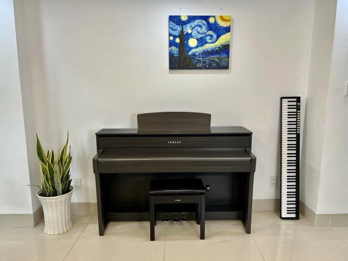 Yamaha CLP-675 DW bàn phím GrandTouch