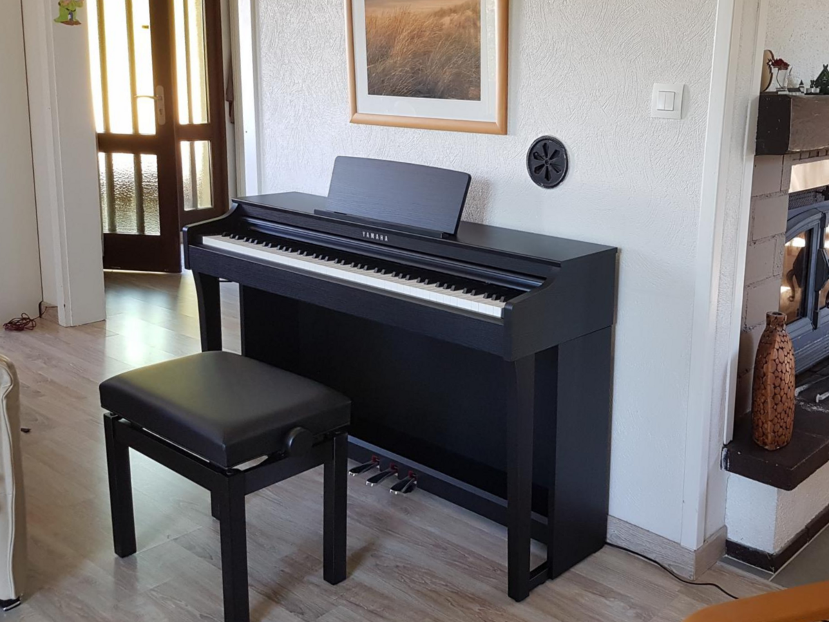 YAMAHA CLP-725 B - Đánh giá chi tiết tại Piano House