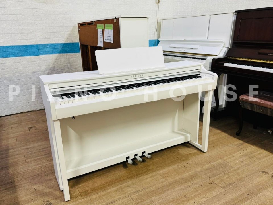 Chi tiết đàn YAMAHA CLP-825 WH - Hình 4