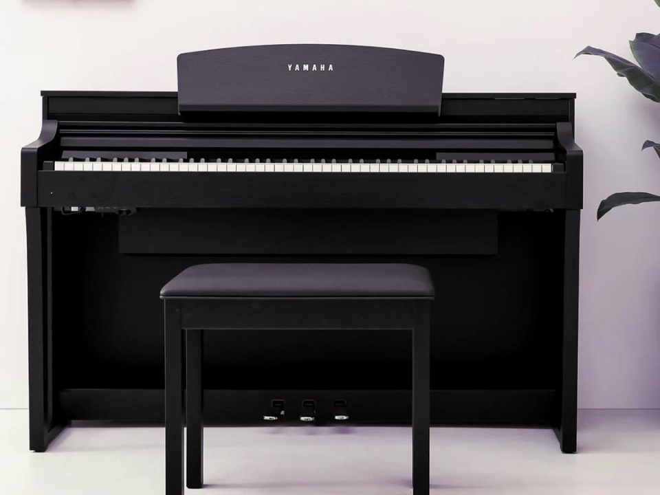 Hình ảnh chi tiết YAMAHA CSP-170 B góc chụp 2