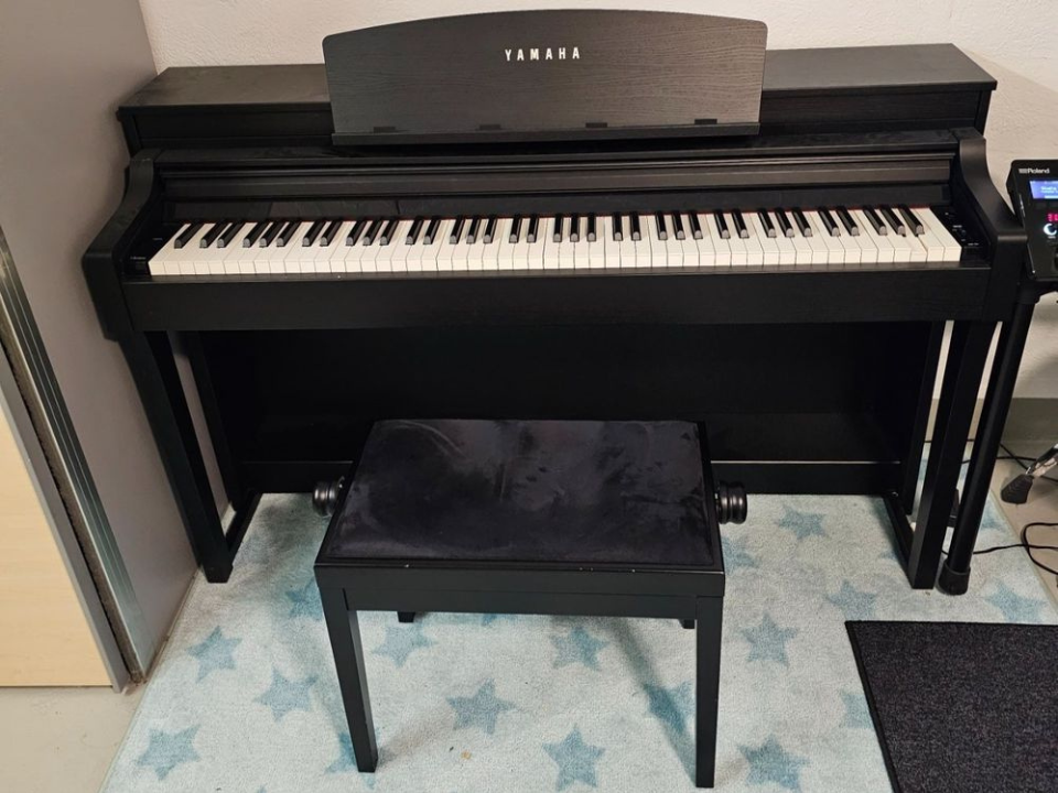 Chi tiết đàn YAMAHA CSP-170 B - Hình 4