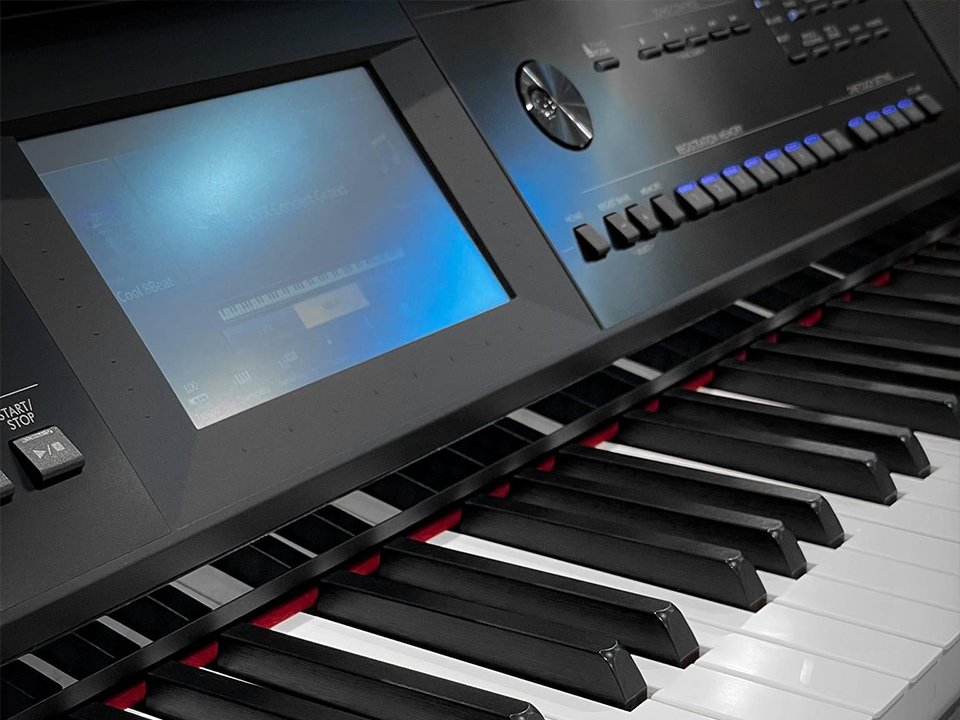 Yamaha CVP-905 B - Góc nhìn thực tế 6