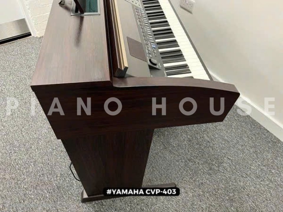 Cận cảnh YAMAHA CVP-403 R tại Piano House