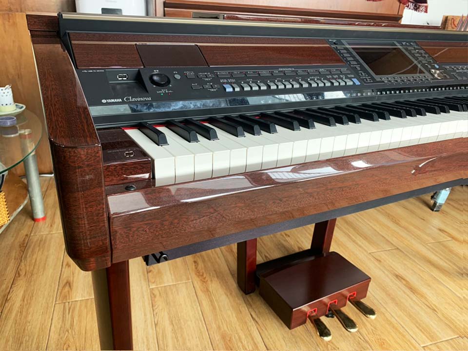 YAMAHA CVP-409 PM - Ảnh thực tế 3