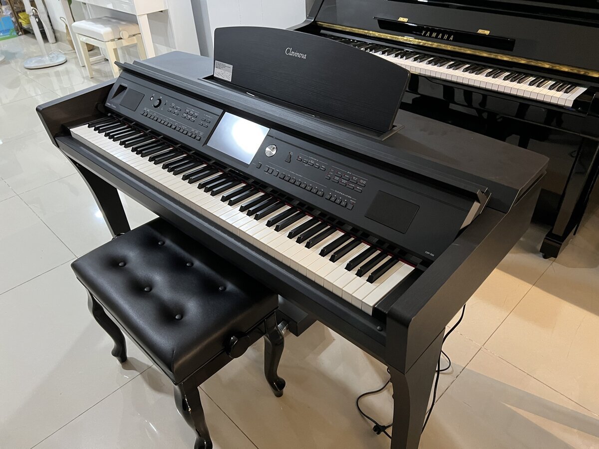 Tổng quan thiết kế và màn hình cảm ứng của đàn piano YAMAHA CVP-709 B