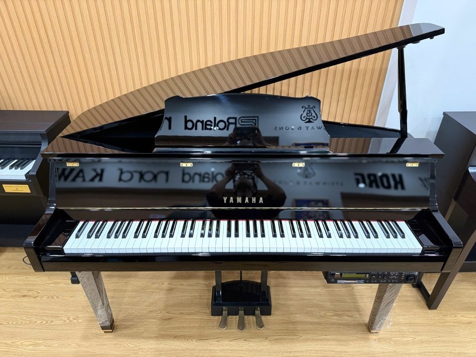 Thiết kế sang trọng của đàn piano Yamaha DGP2 XG