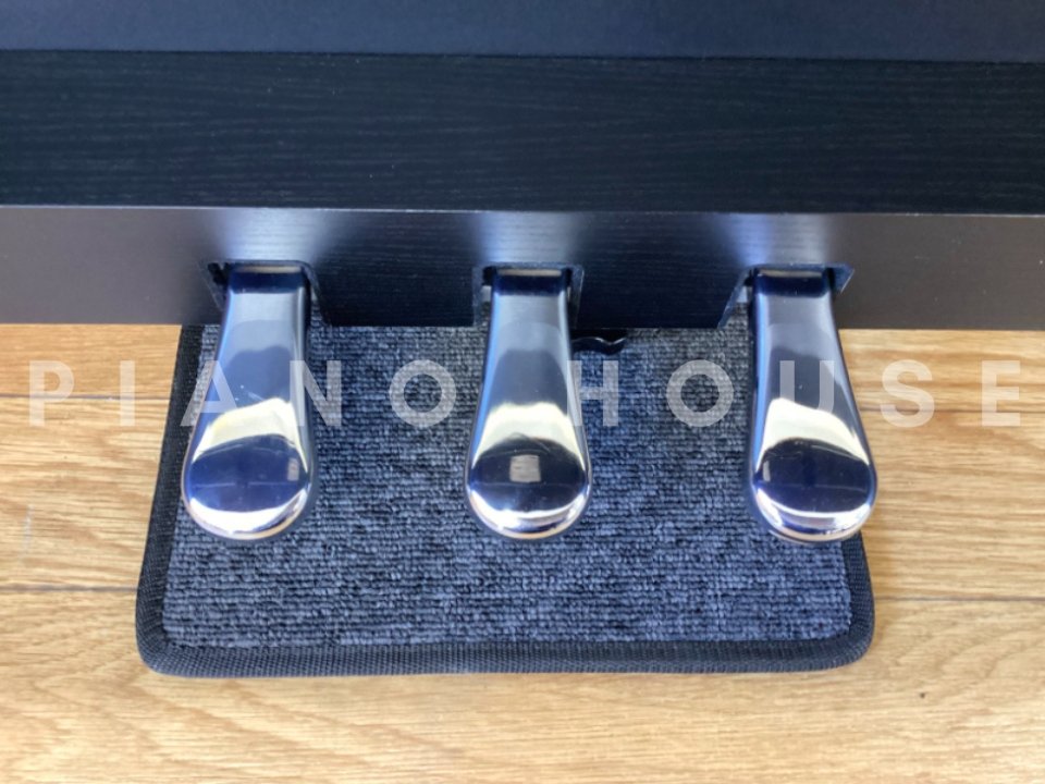 YAMAHA YDP-S34 BW (USED) - Góc nhìn thực tế 6