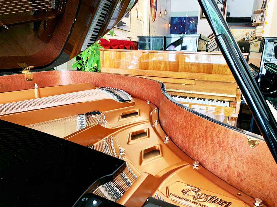Boston GP-156 PE II trong không gian biểu diễn nhỏ