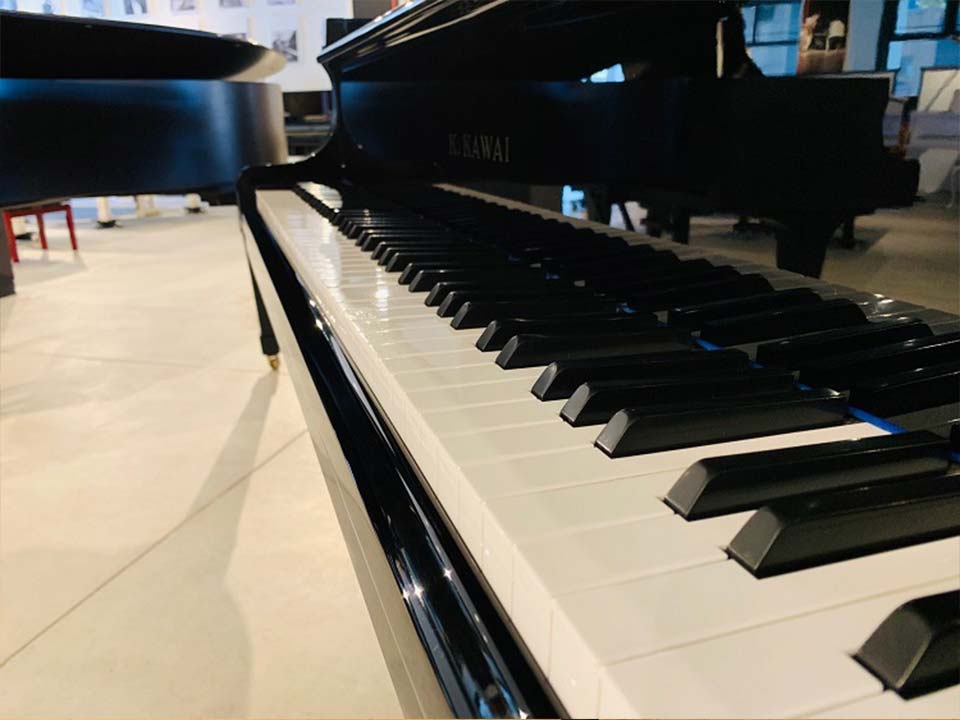 Chi tiết bàn phím đàn piano KAWAI KG-3E