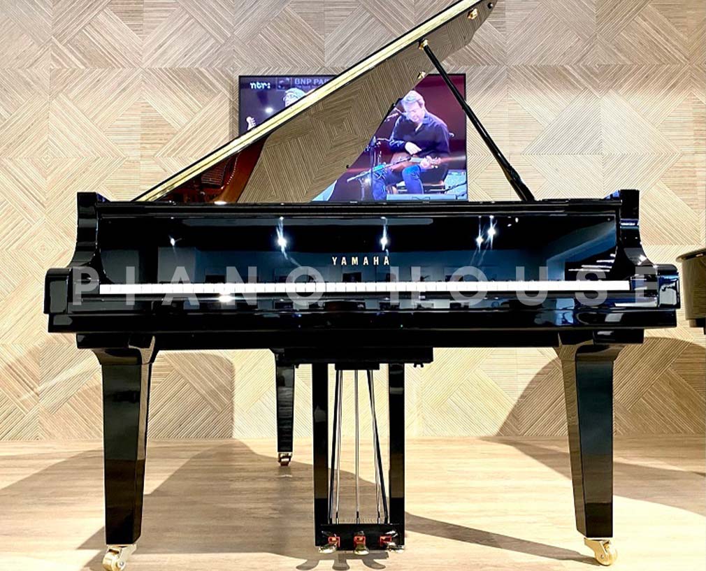 Hình ảnh chi tiết YAMAHA C3X (USED) góc chụp 2