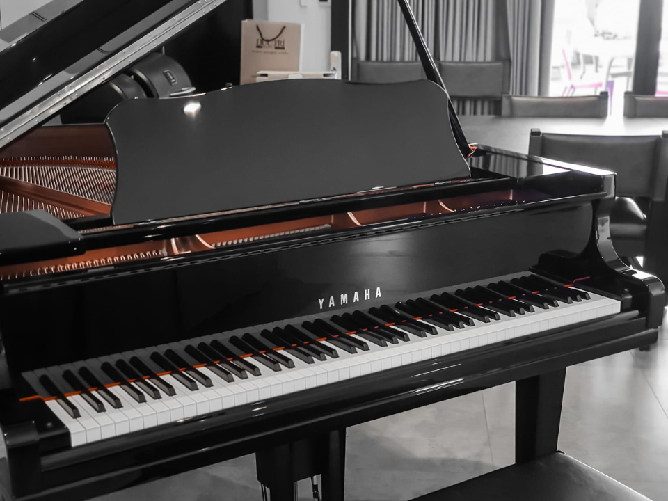 YAMAHA GC2 PE - Ảnh thực tế 3