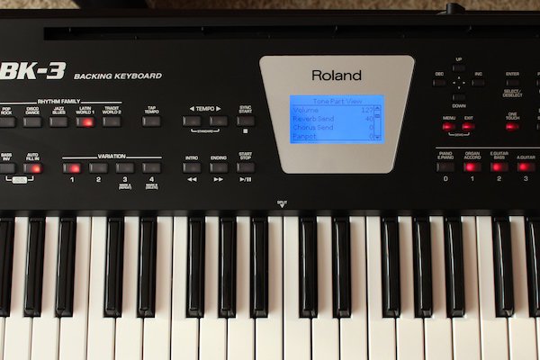Roland BK3 - Ảnh thực tế 3
