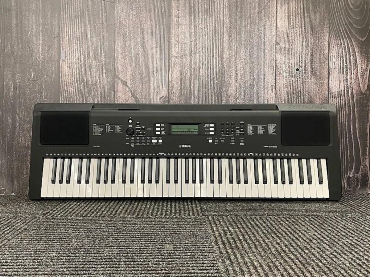 Hình ảnh chi tiết Yamaha PSR-EW310 góc chụp 2