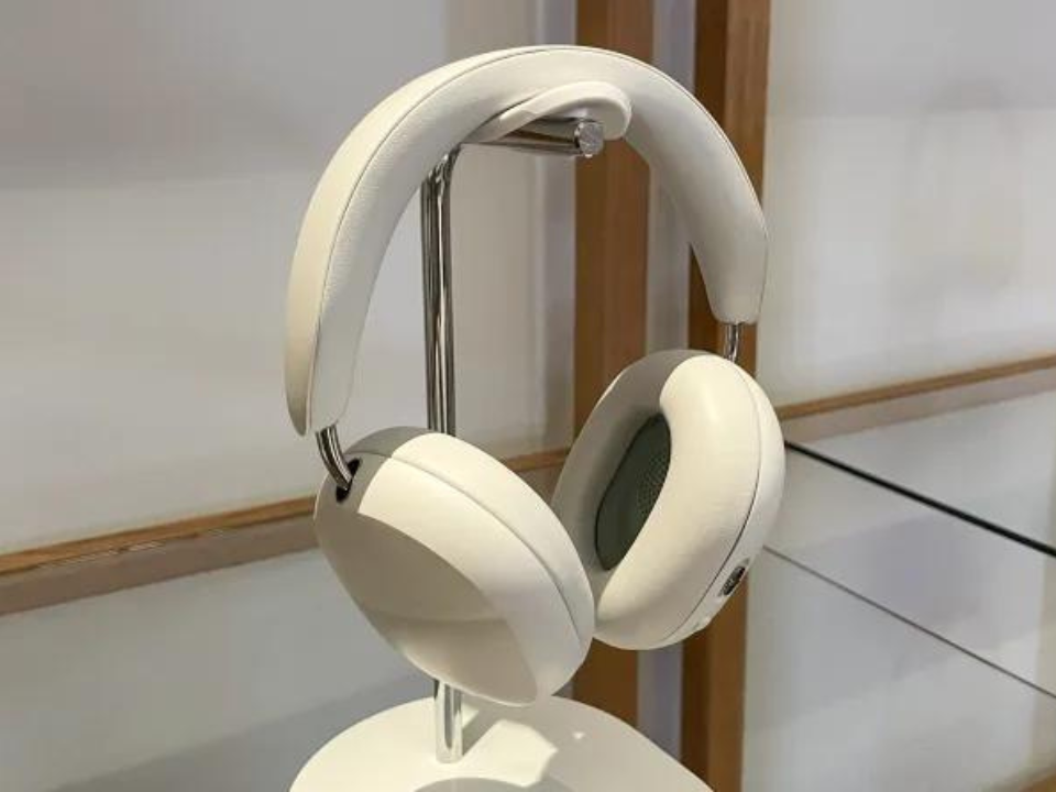 Sonos ACE | Tai Nghe Không Dây Hỗ Trợ Dolby Atmos - Góc nhìn thực tế 6