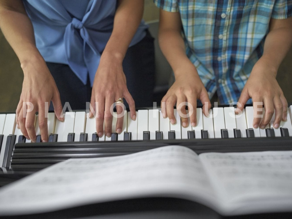 Chi tiết đàn Yamaha B113 - Hình 4