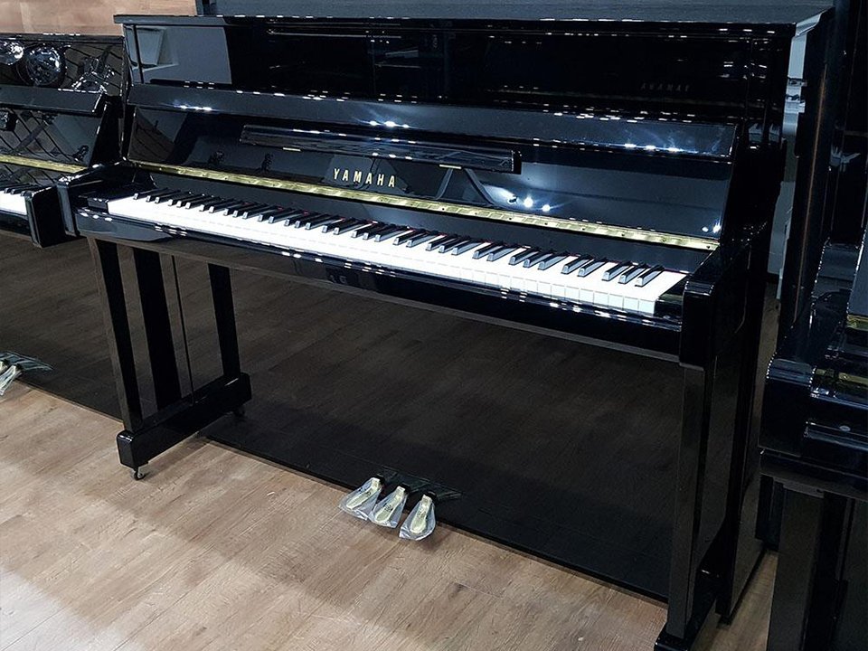 Hình ảnh chi tiết Yamaha B2 góc chụp 2