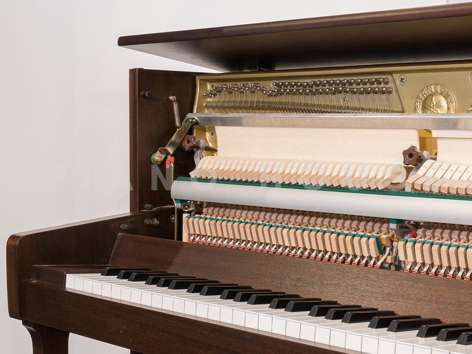 Cận cảnh YAMAHA P110 WN tại Piano House