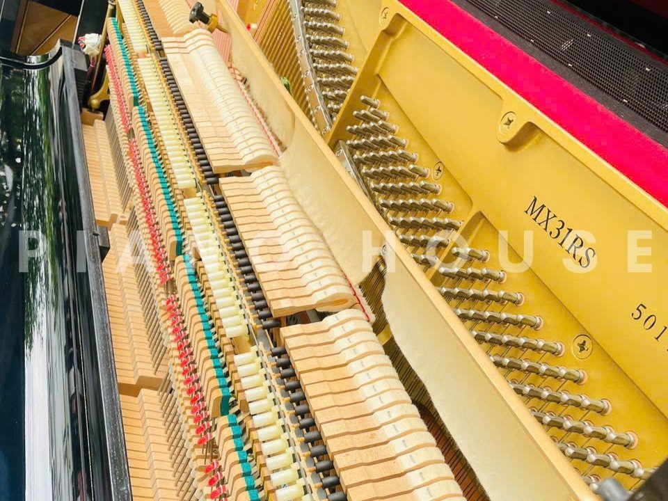 Cận cảnh YAMAHA MX31RS tại Piano House