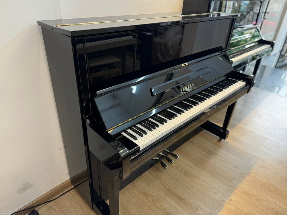 Cận cảnh YAMAHA U1A tại Piano House