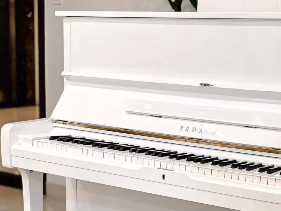 Chi tiết đàn YAMAHA U1G WH - Hình 4