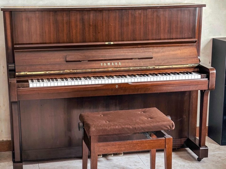 Cận cảnh YAMAHA U1H Wn tại Piano House