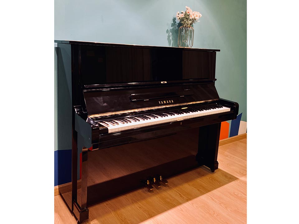 YAMAHA U2G - Ảnh thực tế 3